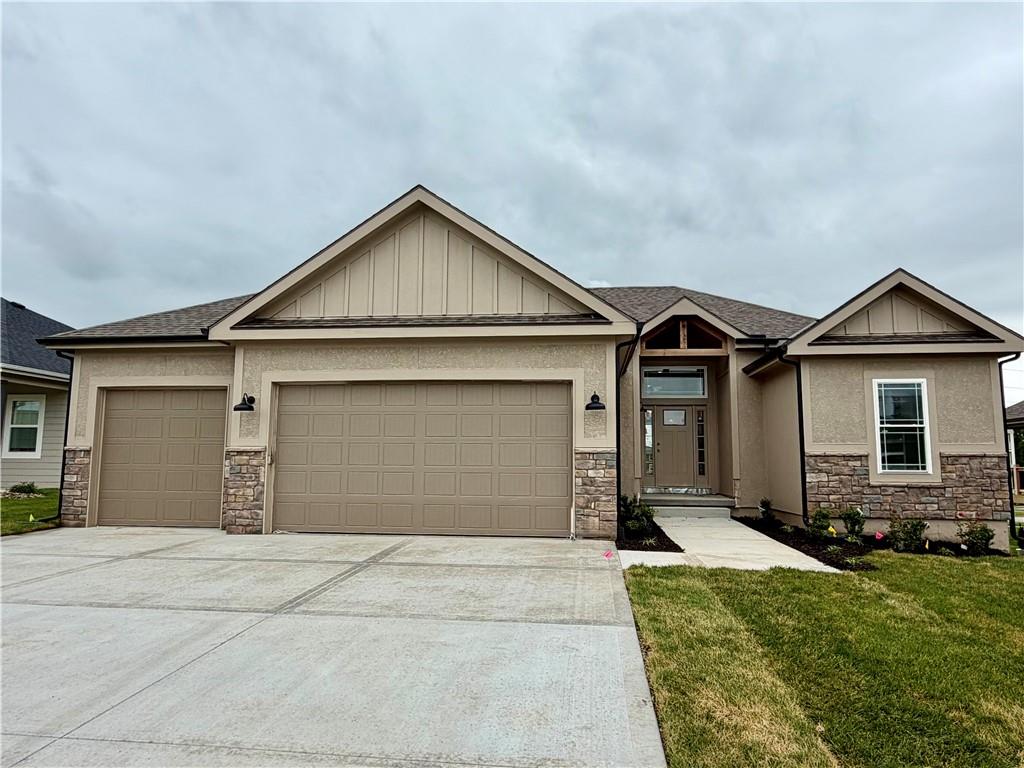 Listing Photo MLS #HMS2621181
