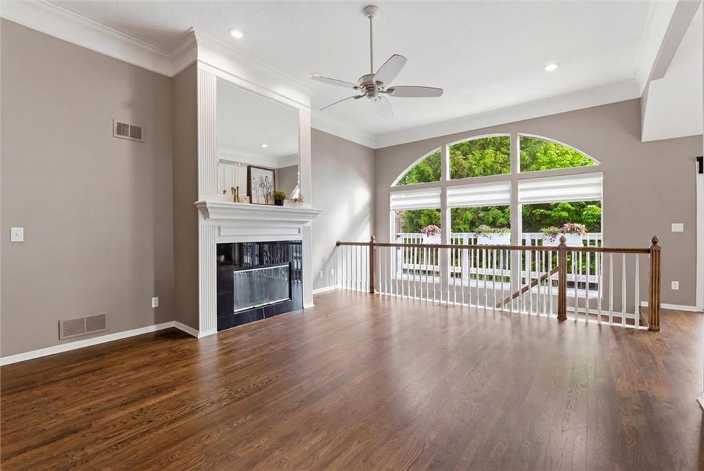 Listing Photo MLS #HMS2621258