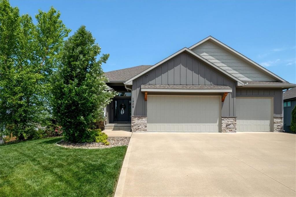 Listing Photo MLS #HMS2621293