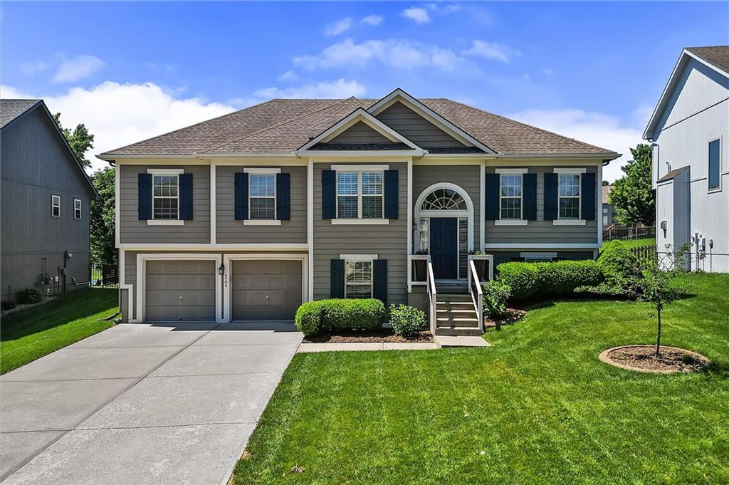 Listing Photo MLS #HMS2621735