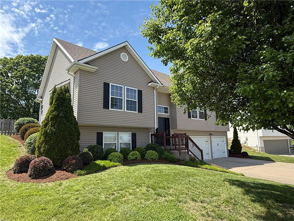 Listing Photo MLS #HMS2621763