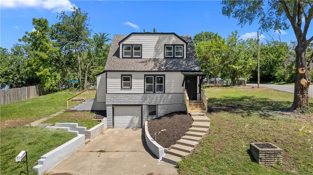 Listing Photo MLS #HMS2621907