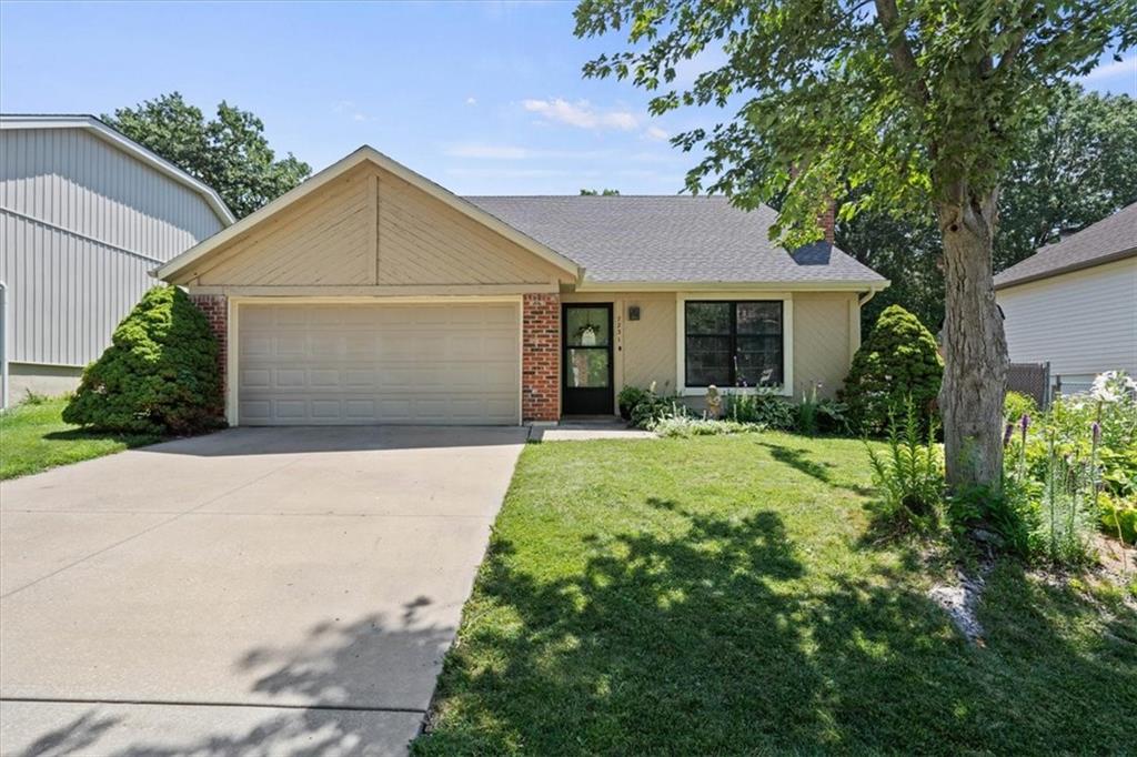 Listing Photo MLS #HMS2622054