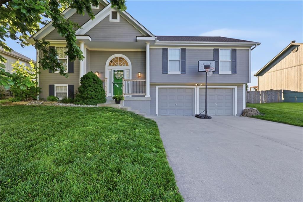 Listing Photo MLS #HMS2622055