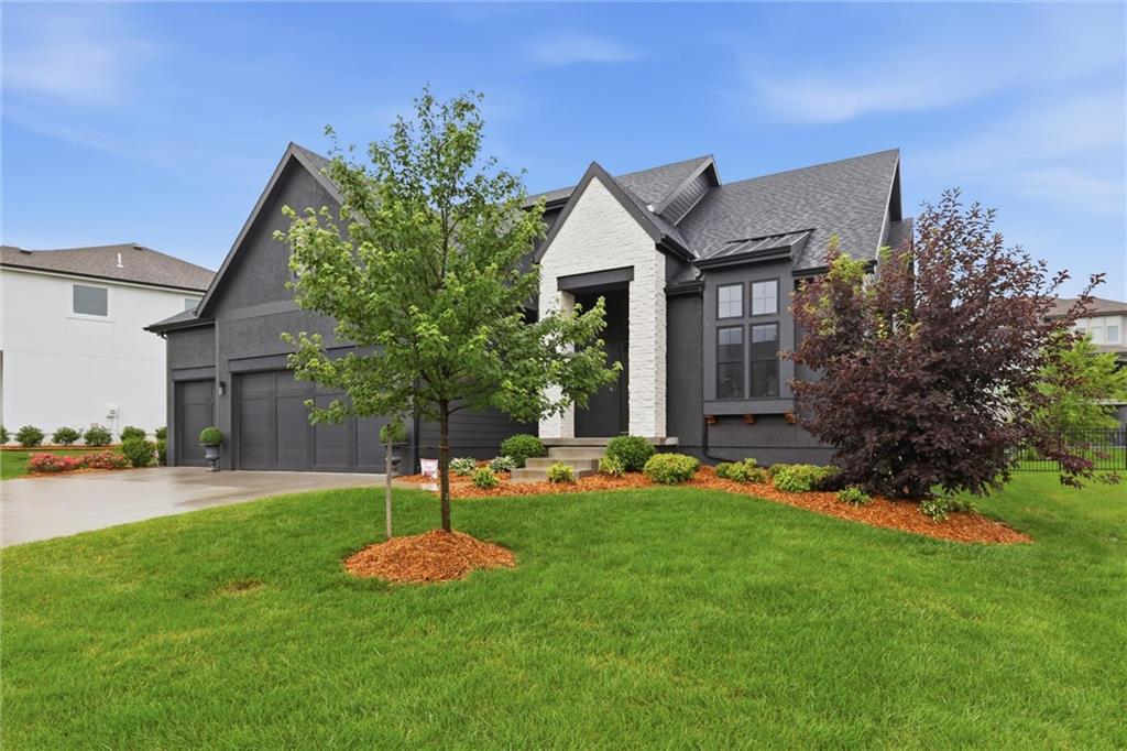 Listing Photo MLS #HMS2622127