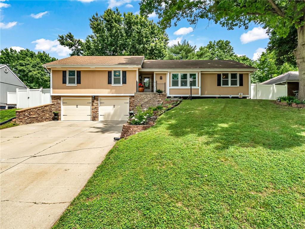 Listing Photo MLS #HMS2622879