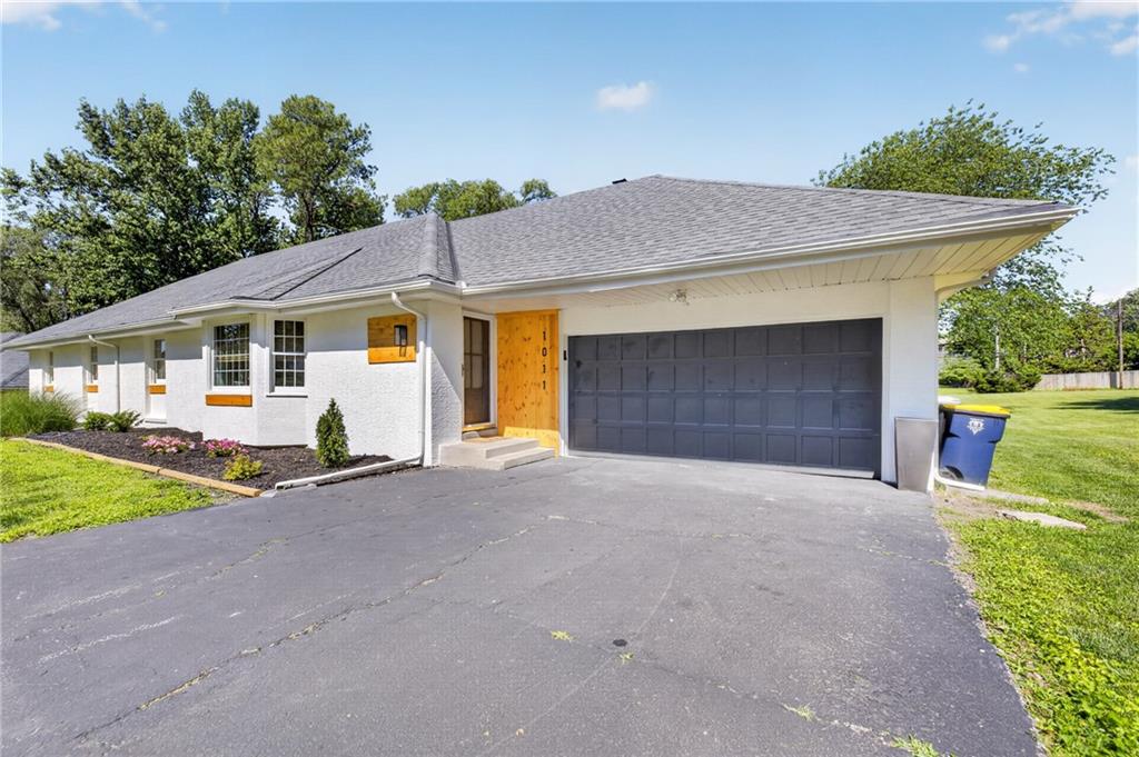Listing Photo MLS #HMS2622904