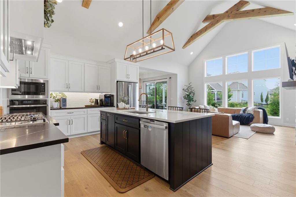 Listing Photo MLS #HMS2623333
