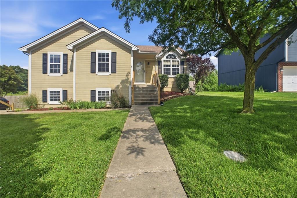 Listing Photo MLS #HMS2624426