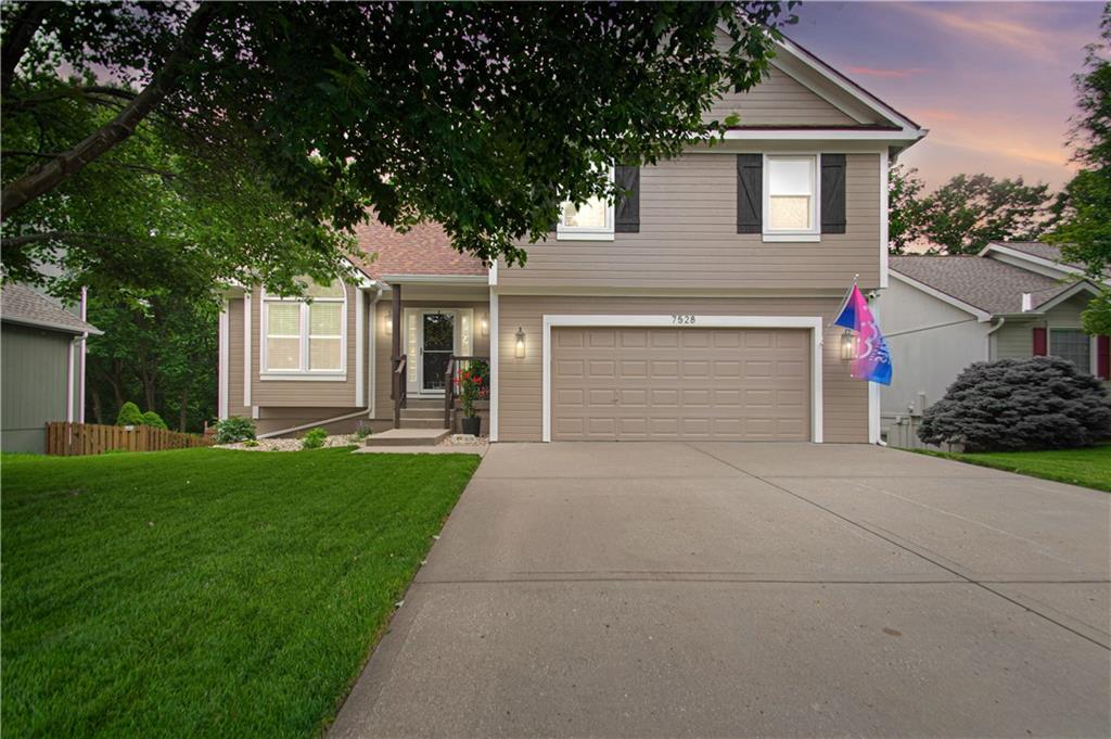 Listing Photo MLS #HMS2624557