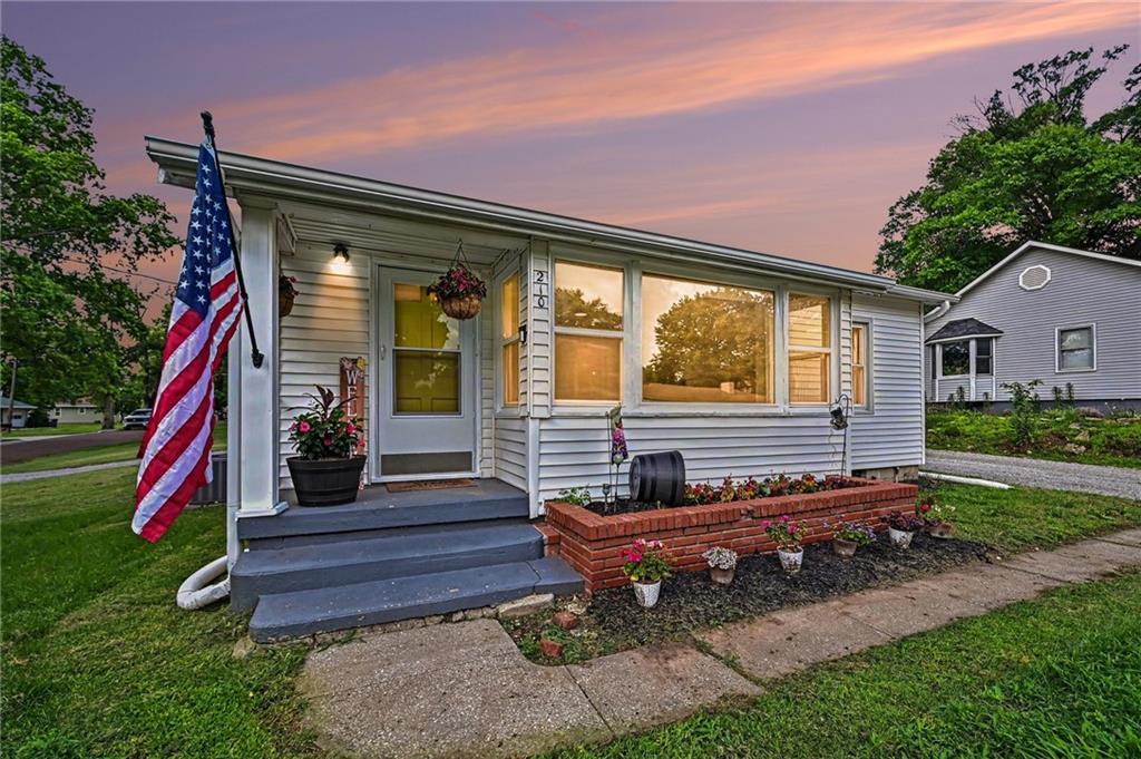 Listing Photo MLS #HMS2624602