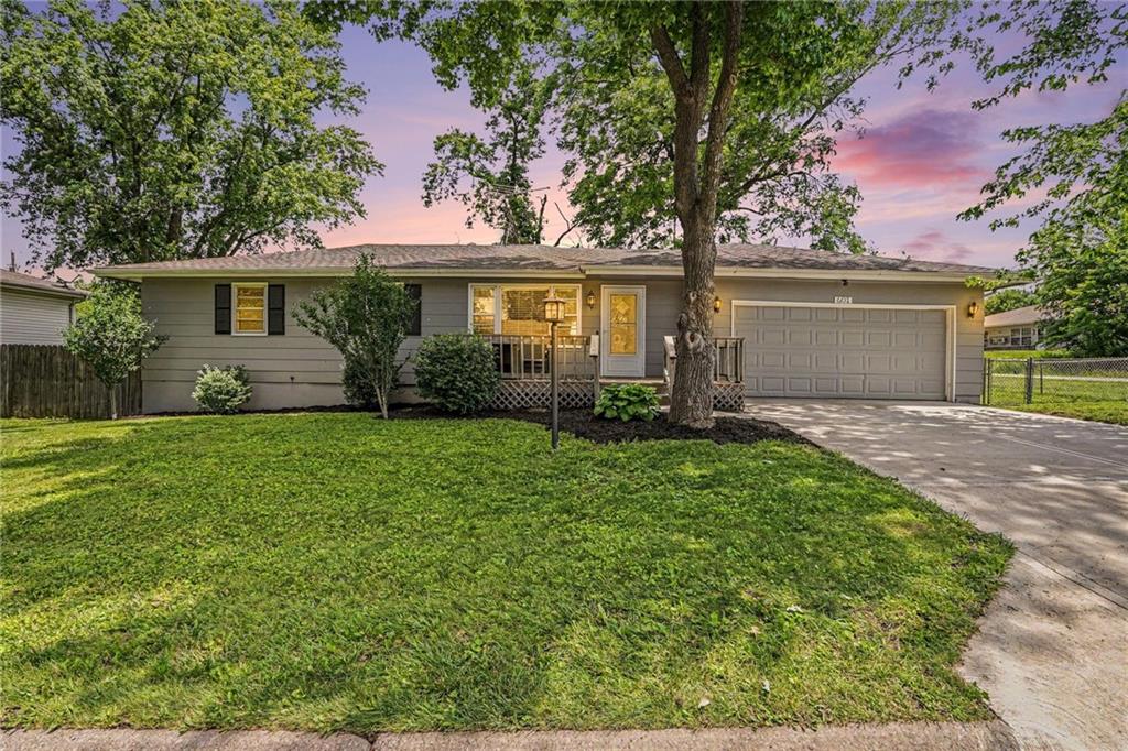 Listing Photo MLS #HMS2625210