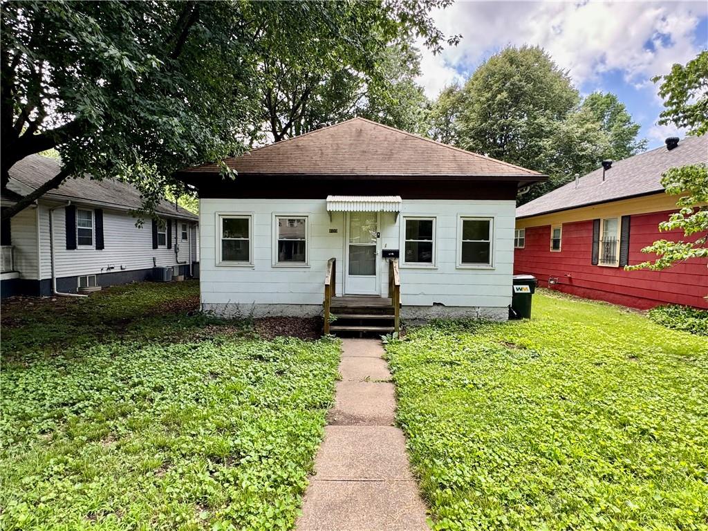Listing Photo MLS #HMS2625230