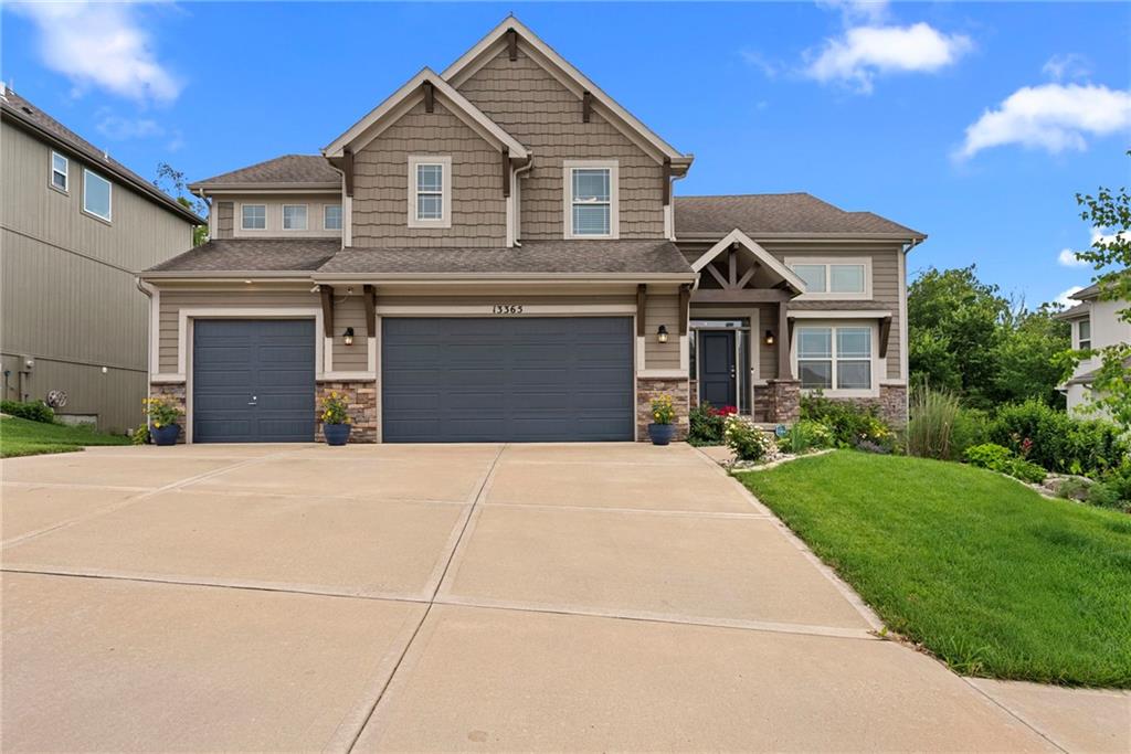 Listing Photo MLS #HMS2625421