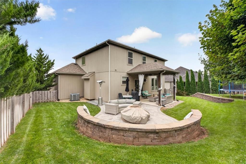 Listing Photo MLS #HMS2625448