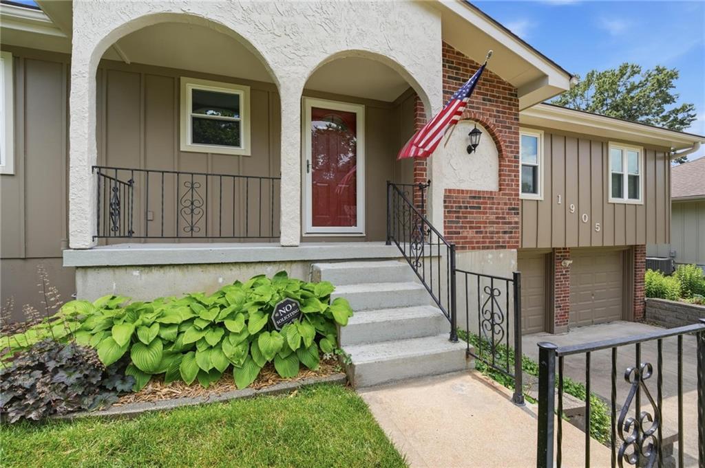 Listing Photo MLS #HMS2625699