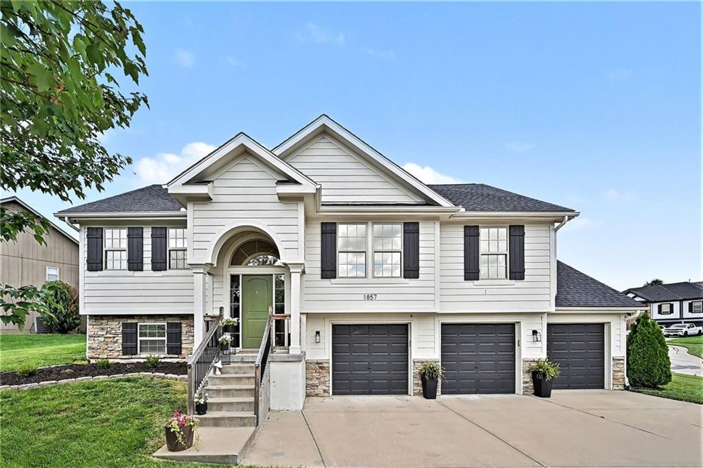 Listing Photo MLS #HMS2626707