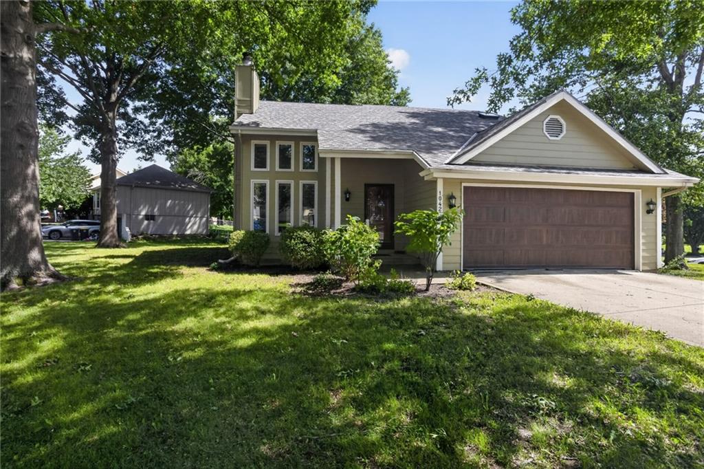 Listing Photo MLS #HMS2626824