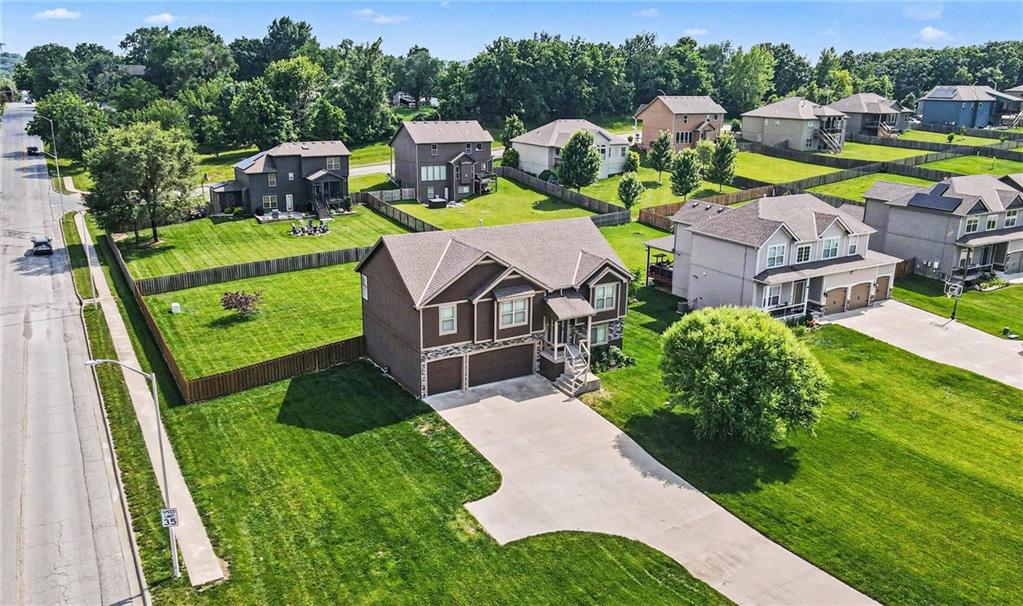 Listing Photo MLS #HMS2627085