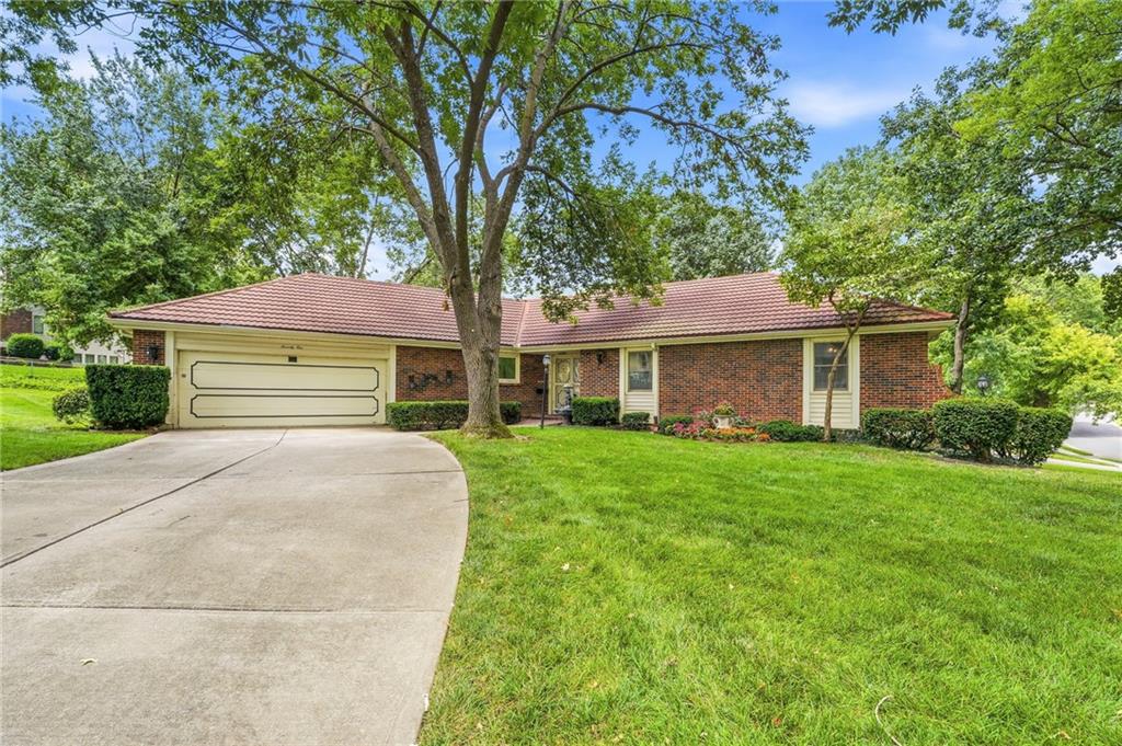 Listing Photo MLS #HMS2627418
