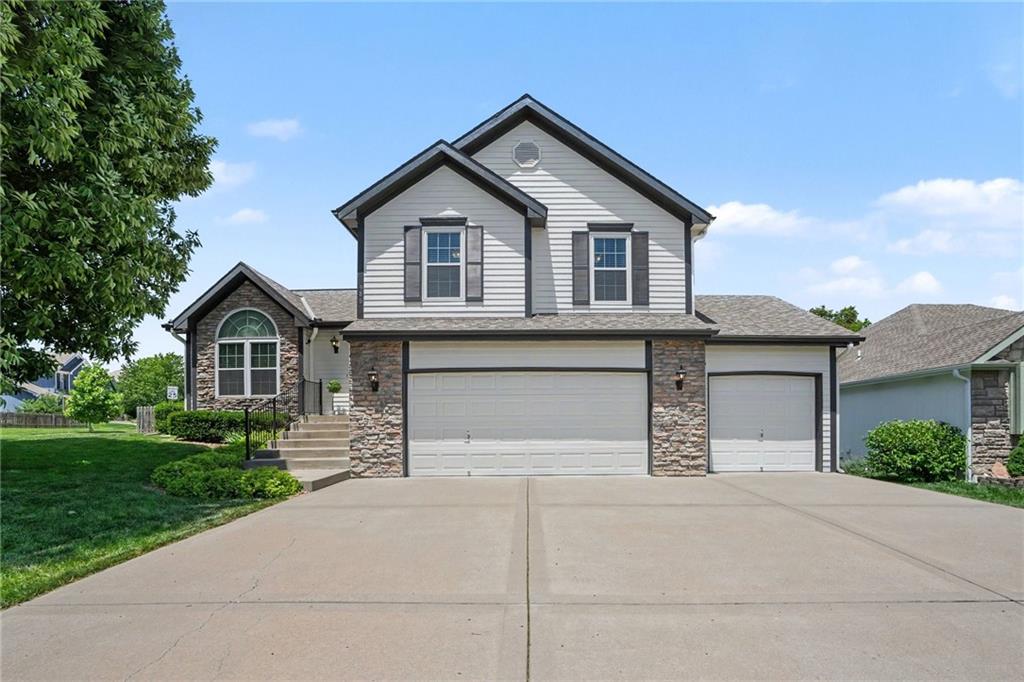 Listing Photo MLS #HMS2627590