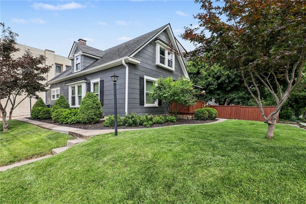 Listing Photo MLS #HMS2627614
