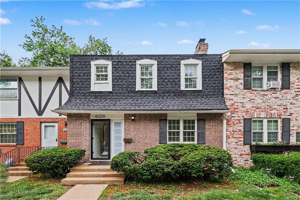 Listing Photo MLS #HMS2627700