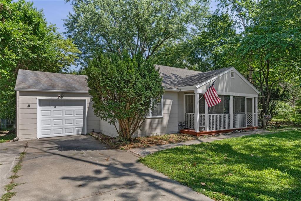 Listing Photo MLS #HMS2628079