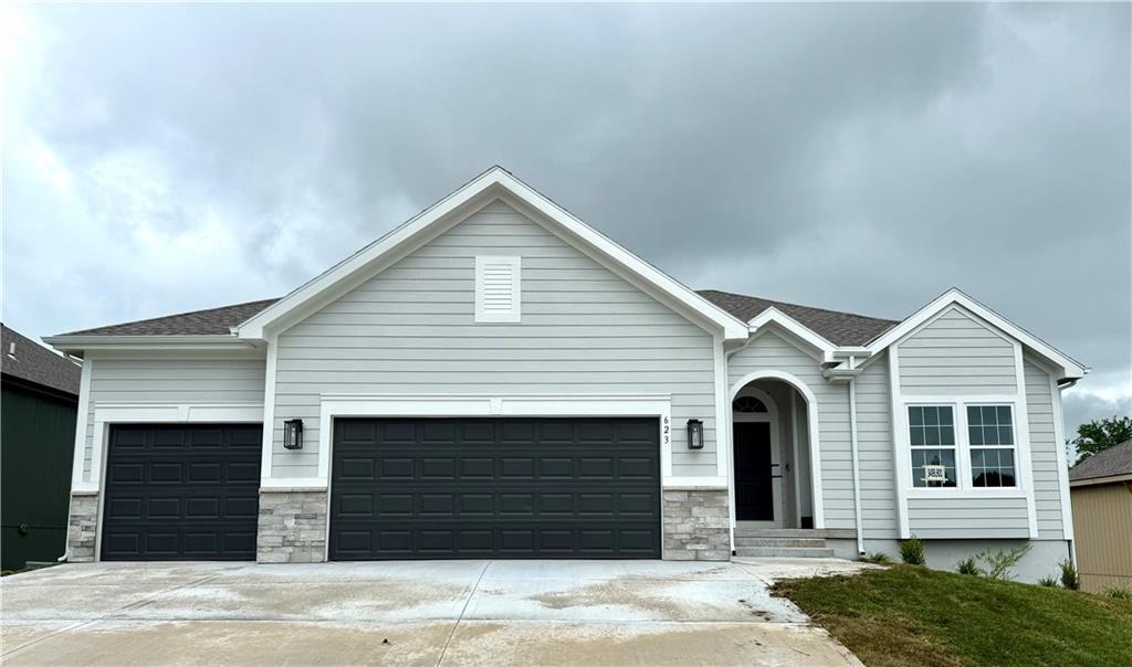 Listing Photo MLS #HMS2628366