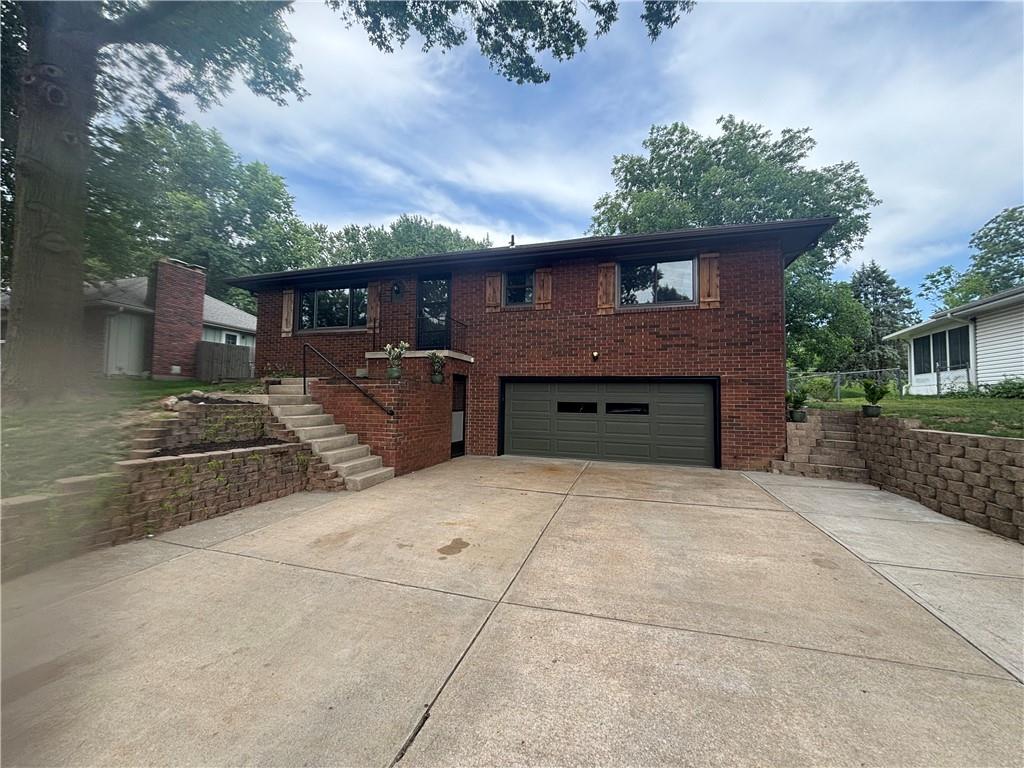 Listing Photo MLS #HMS2629325