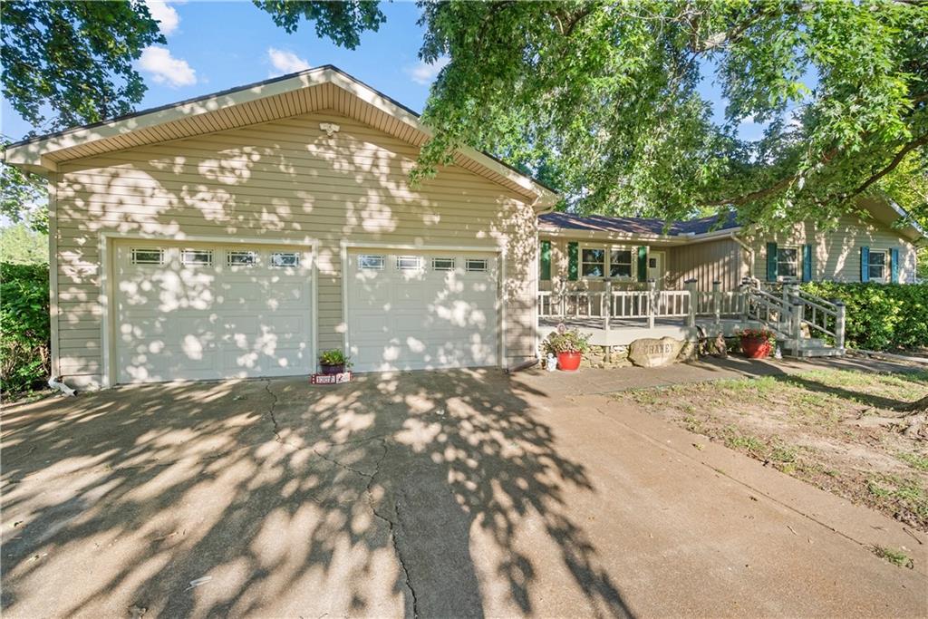 Listing Photo MLS #HMS2630860