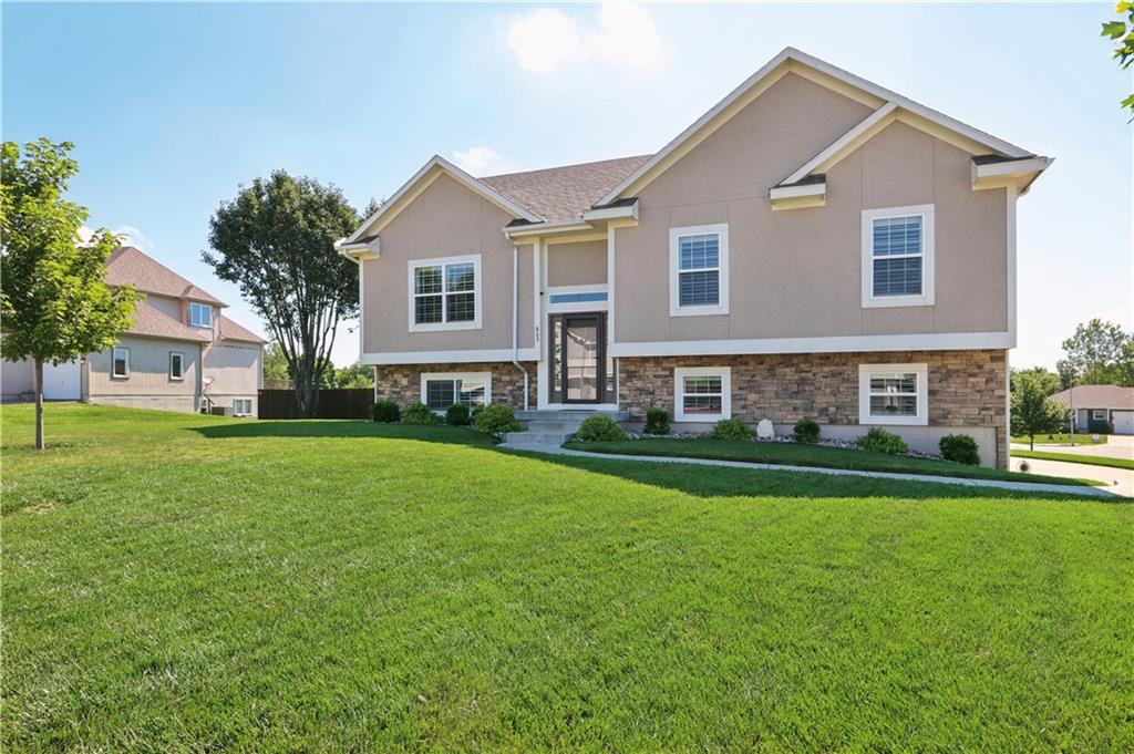 Listing Photo MLS #HMS2630905