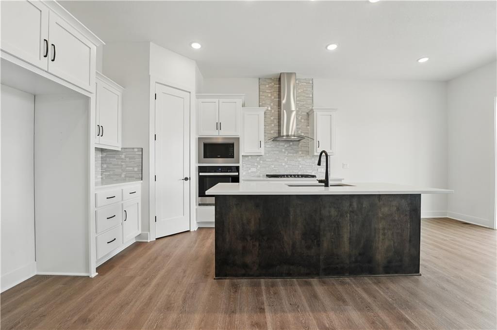 Listing Photo MLS #HMS2630931