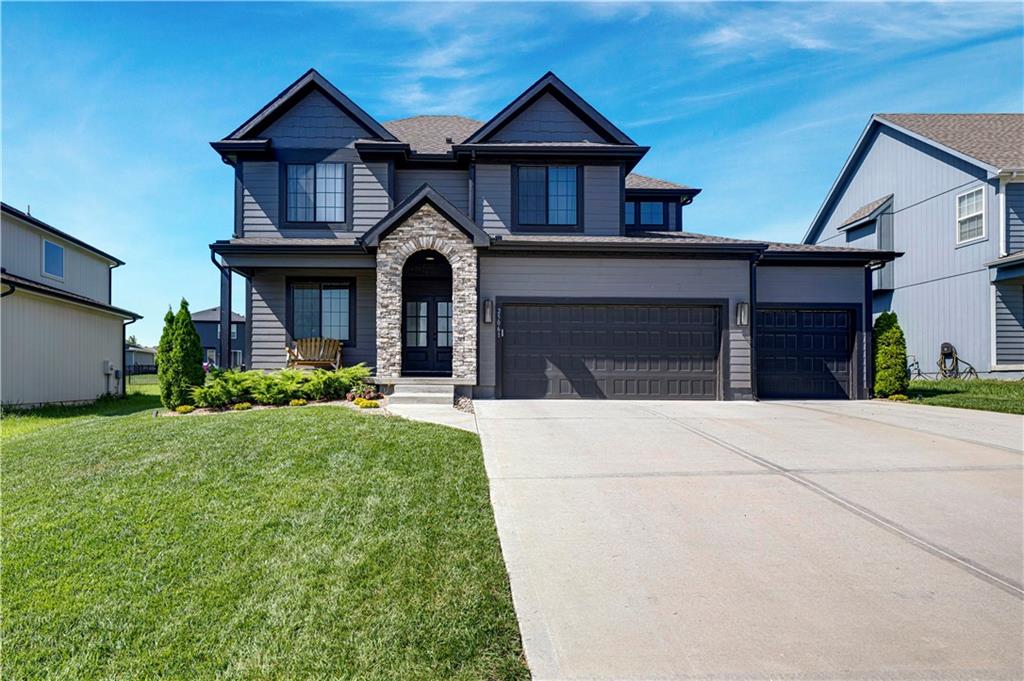Listing Photo MLS #HMS2631092