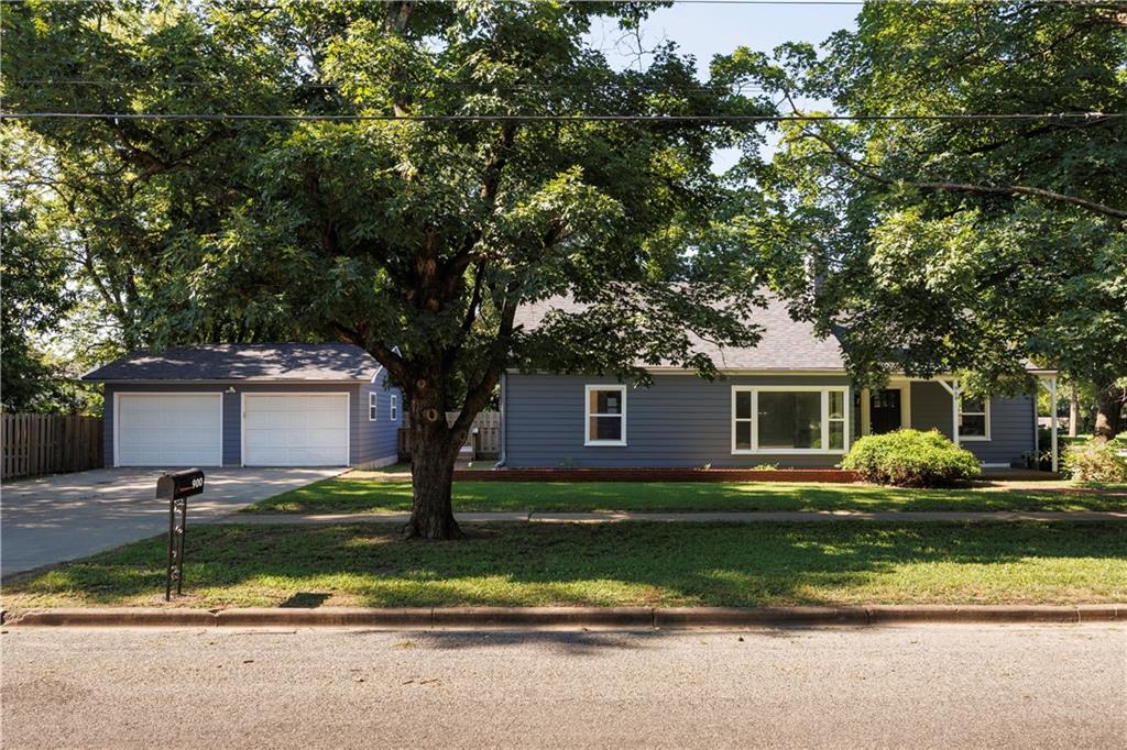 Listing Photo MLS #HMS2631205