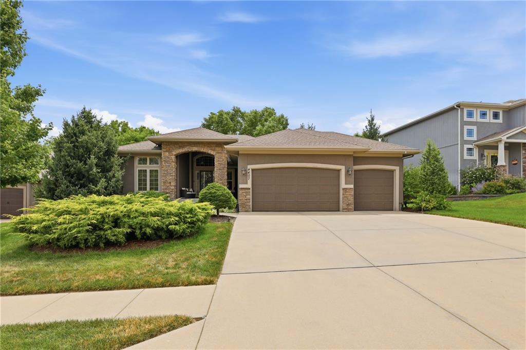 Listing Photo MLS #HMS2631247