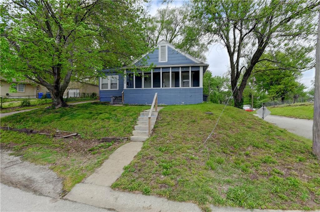 Listing Photo MLS #HMS2631277