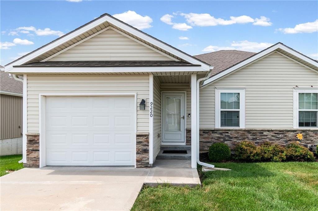 Listing Photo MLS #HMS2631519