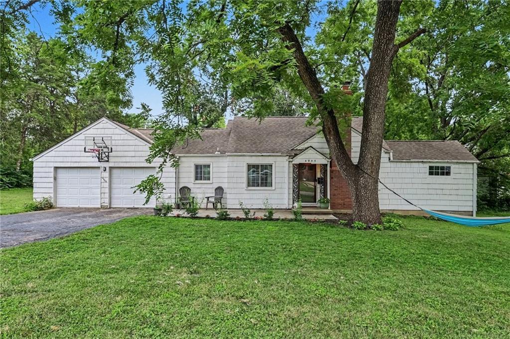 Listing Photo MLS #HMS2631586