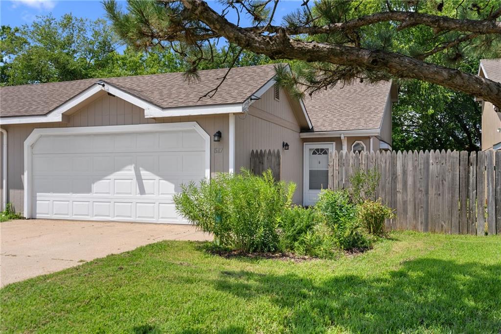 Listing Photo MLS #HMS2632139