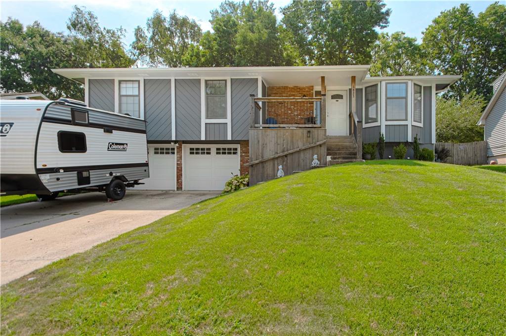 Listing Photo MLS #HMS2632372
