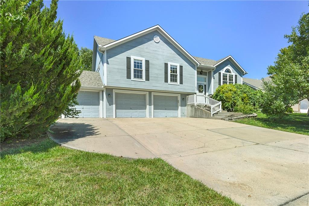 Listing Photo MLS #HMS2632703