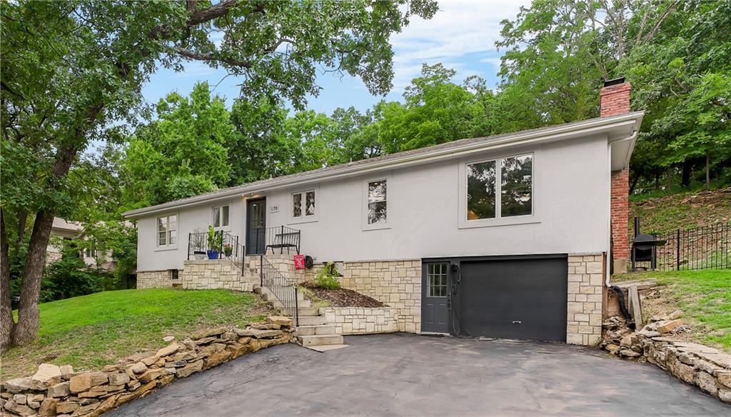 Listing Photo MLS #HMS2633849