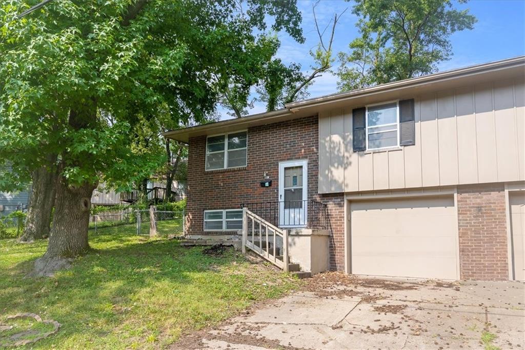 Listing Photo MLS #HMS2634006