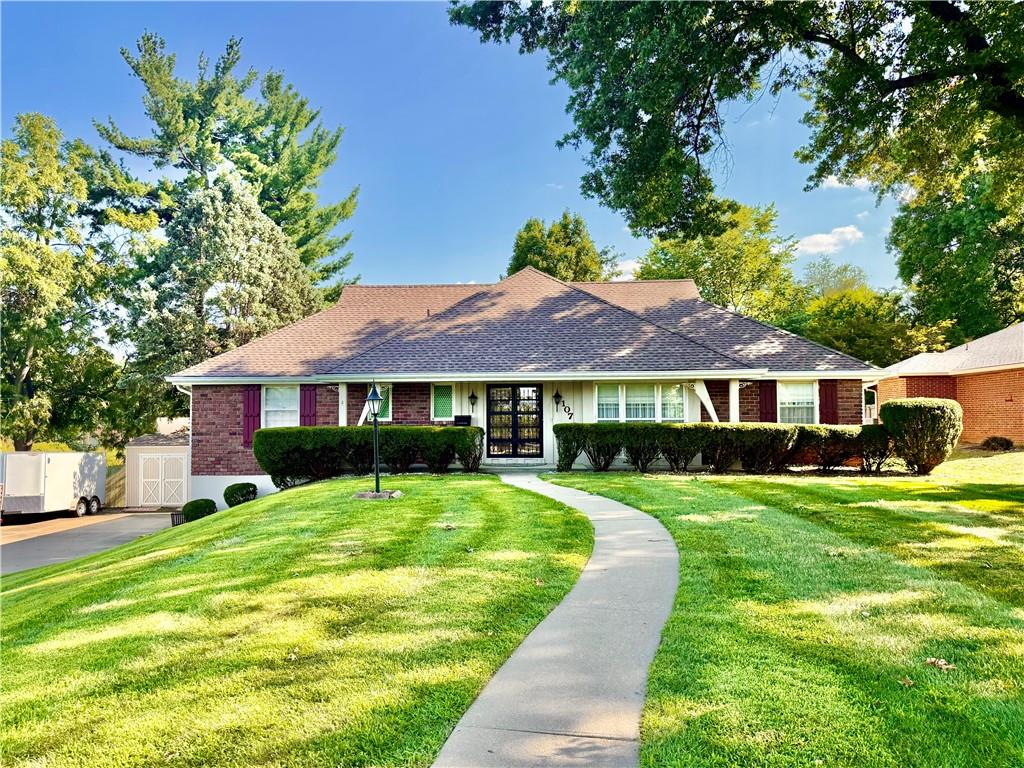 Listing Photo MLS #HMS2635131