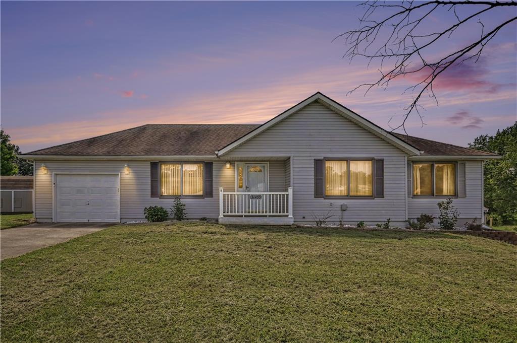 Listing Photo MLS #HMS2635629