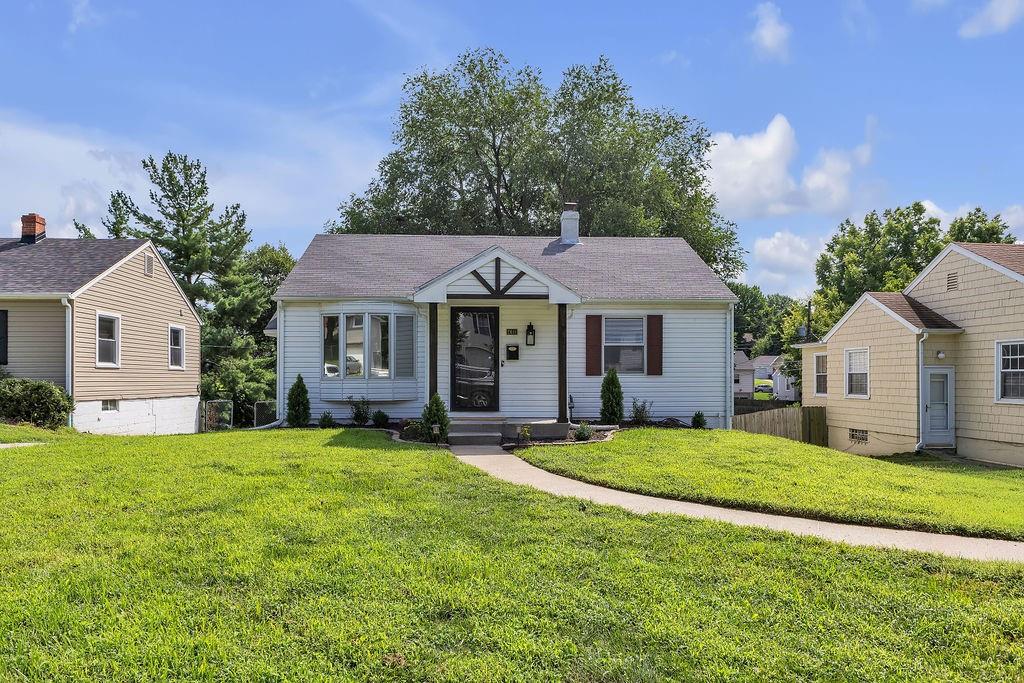 Listing Photo MLS #HMS2636158