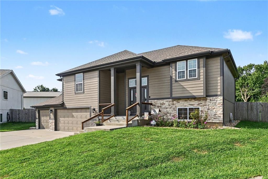 Listing Photo MLS #HMS2636905