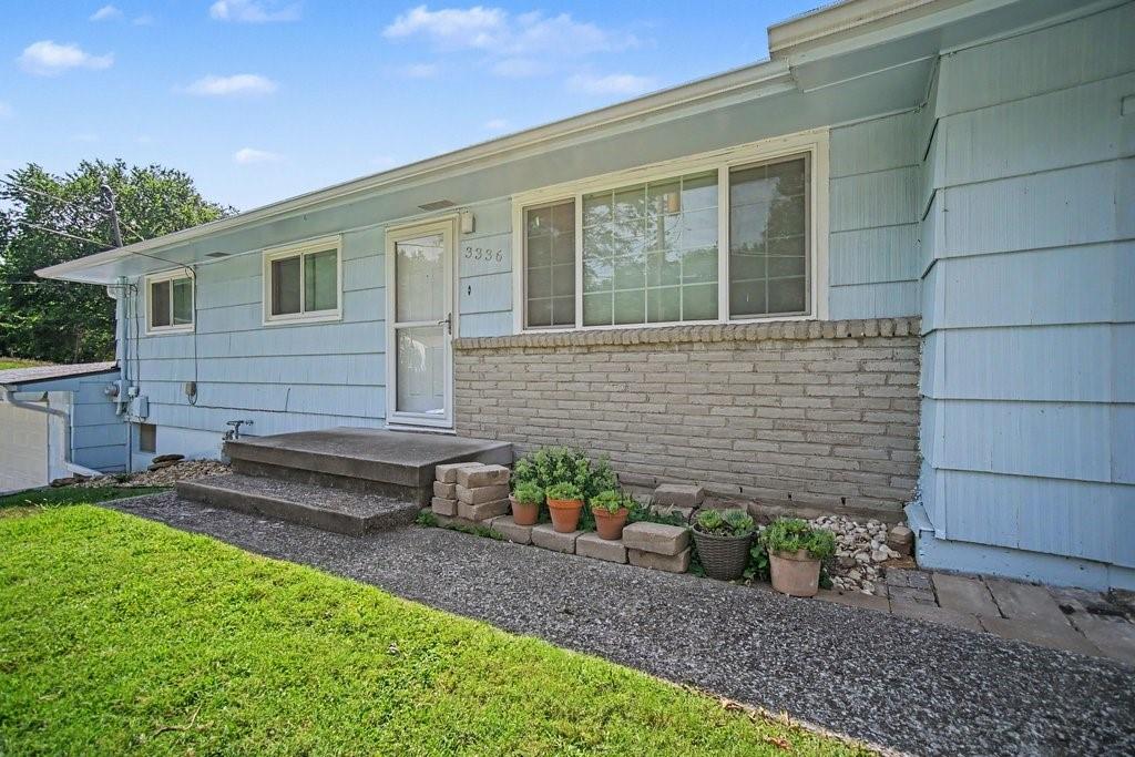 Listing Photo MLS #HMS2637053