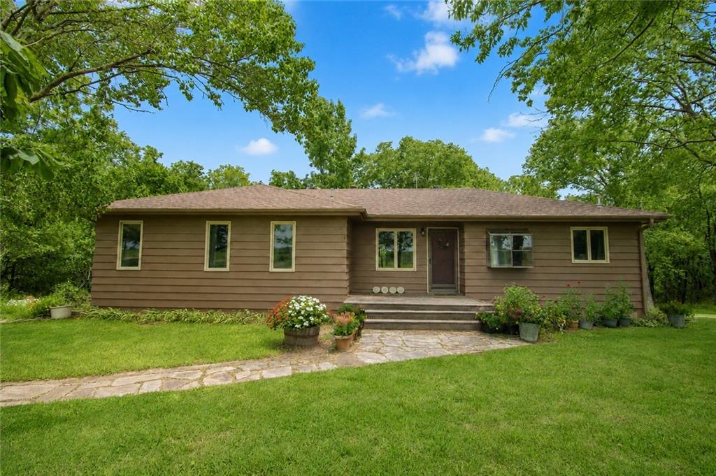 Listing Photo MLS #HMS2637861